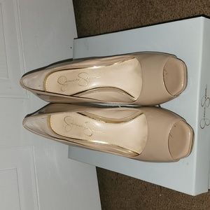 COPY - Jessica Simpson high heels bone colored peep toe shoes. EUC. Size 9